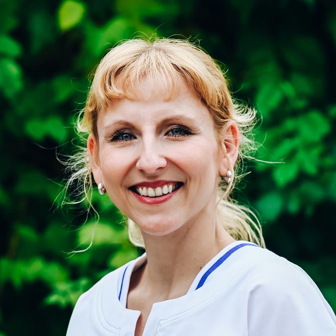 Zahnärztin Dr. med. dent. Monique Winkler